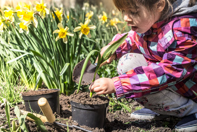 kids_gardening_1
